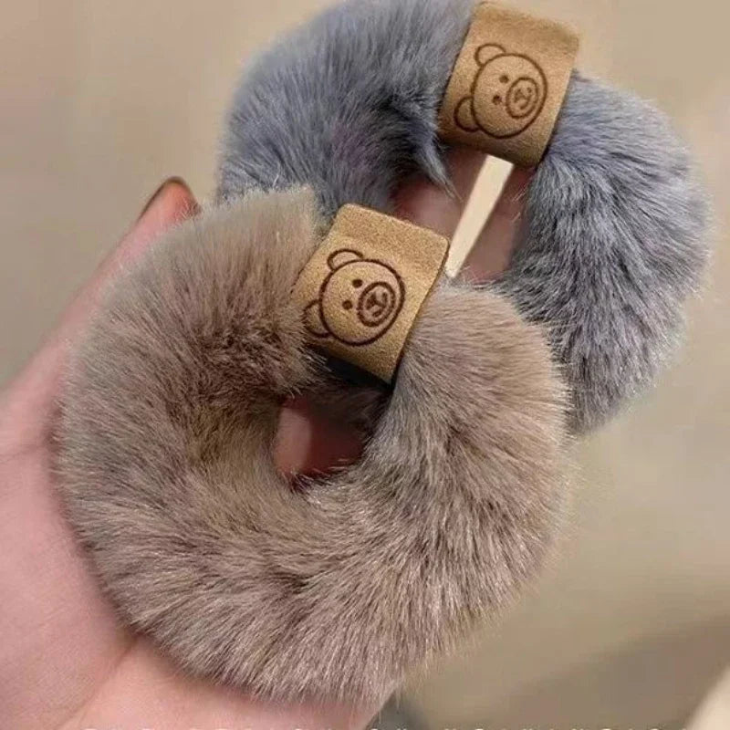 Flauschige Haargummis